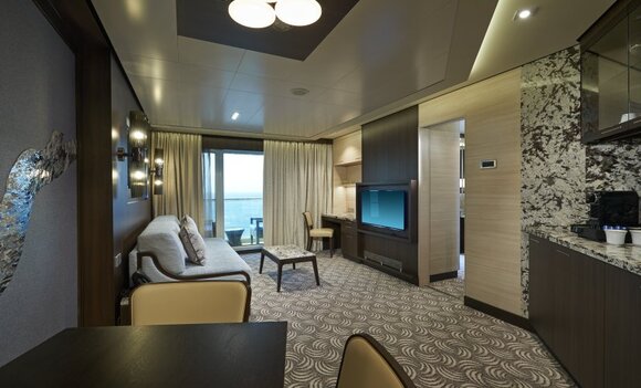 The Haven Penthouse Courtyard - Norwegian Joy